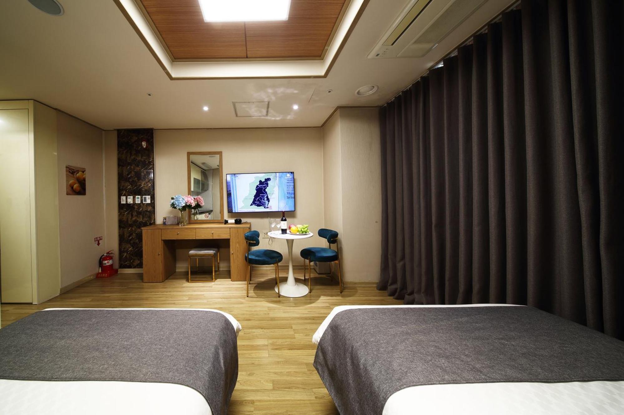 Incheon The Hotel Yeongjong Eksteriør bilde